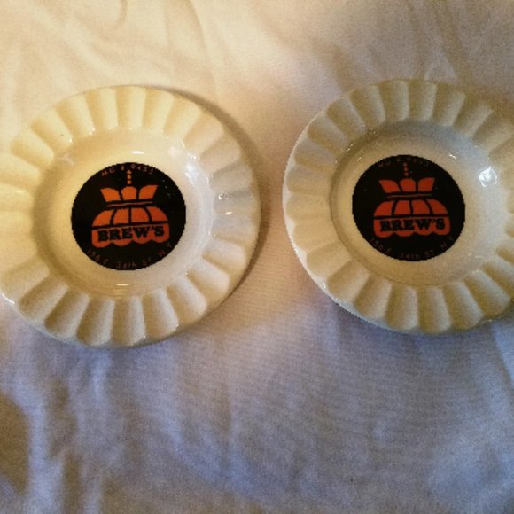 Vintage 2 Brews Pub Ashtray - Picture 2 of 5